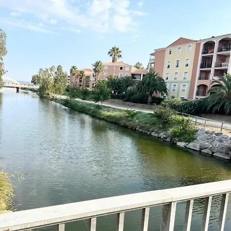 Beautiful With Balcony - Near Apartment Sainte-Maxime