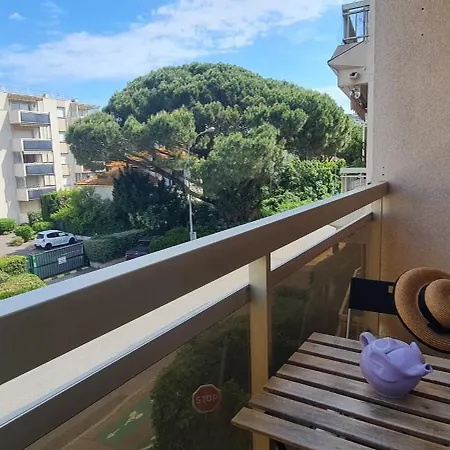 Beautiful With Balcony - Near * Sainte-Maxime